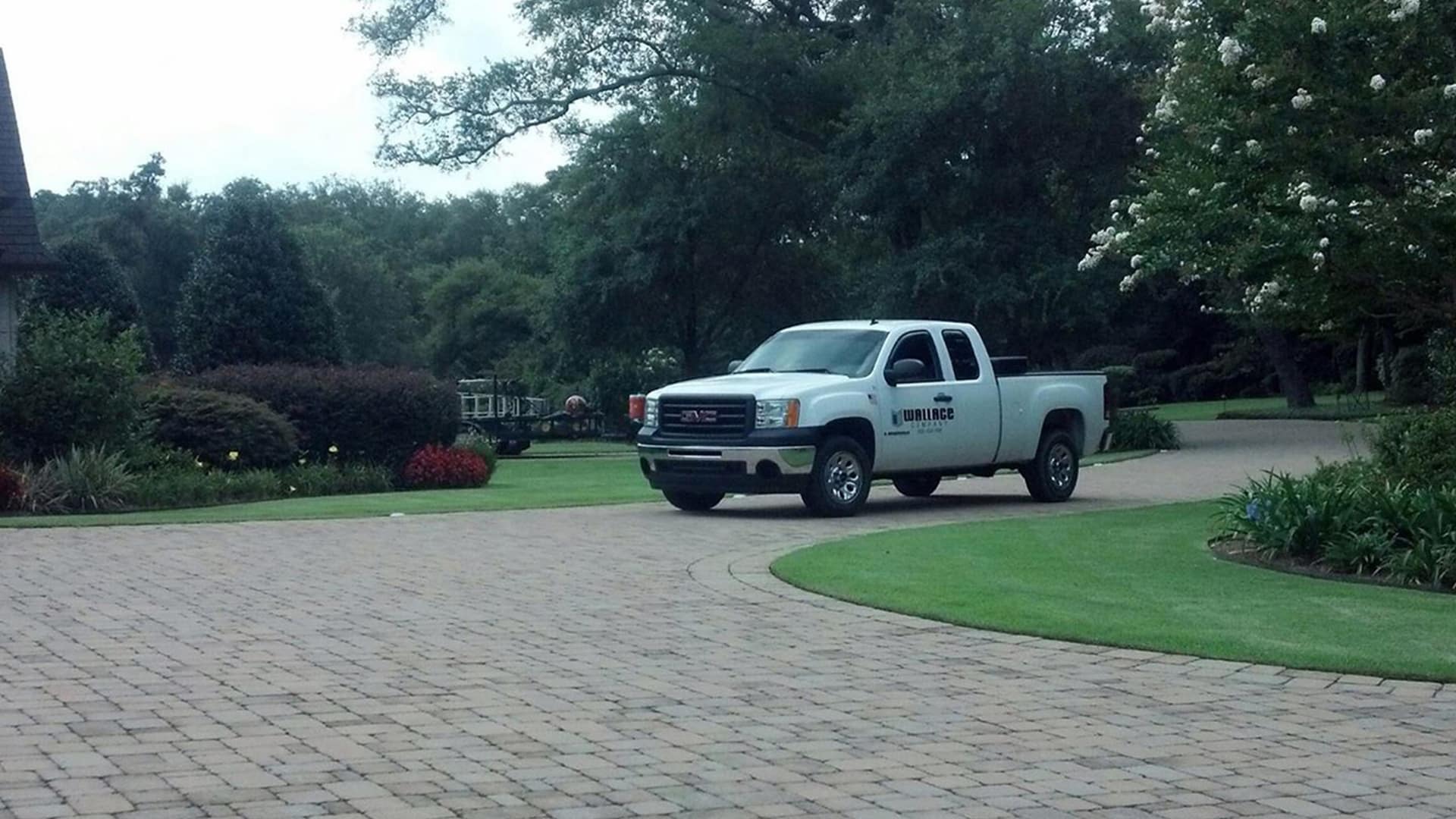 Landscaped Banner Image